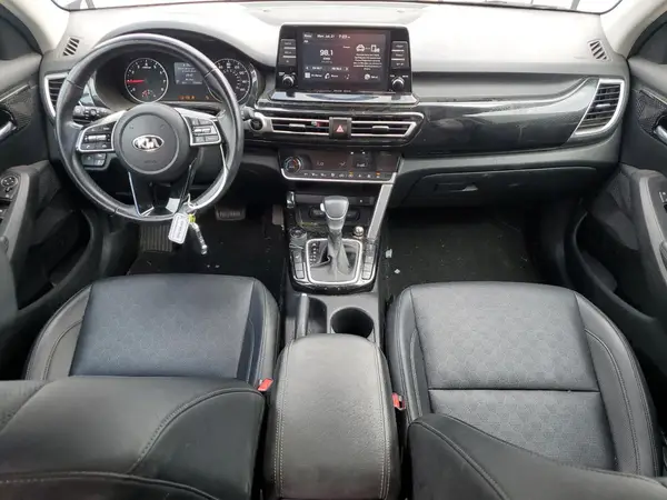 KNDERCAA4M7179967 2021 KIA SELTOS - Image 8