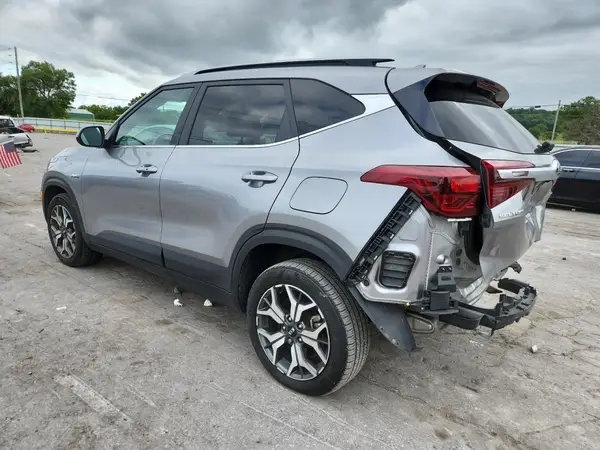 KNDERCAA4M7193478 2021 KIA SELTOS - Image 2