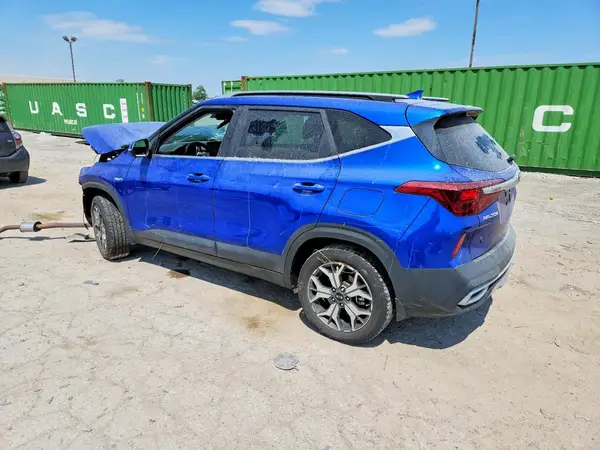 KNDERCAA4M7218136 2021 KIA SELTOS - Image 2