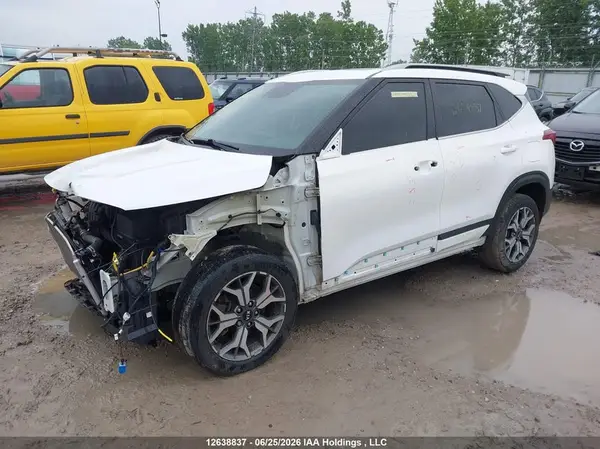 KNDERCAA4M7232649 2021 KIA SELTOS - Image 2