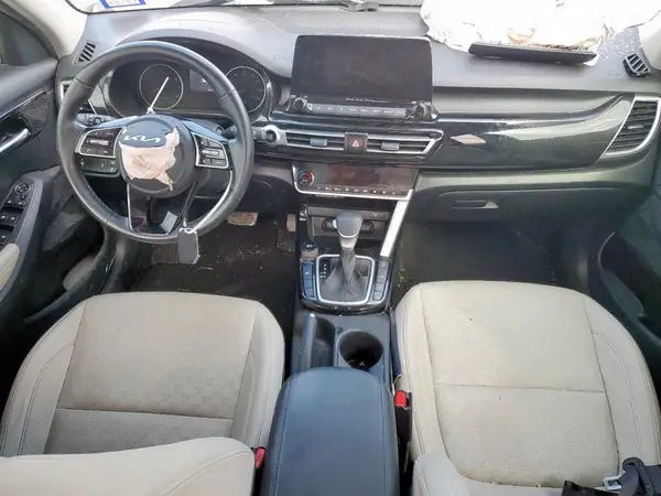KNDERCAA4N7286213 2022 KIA SELTOS - Image 8