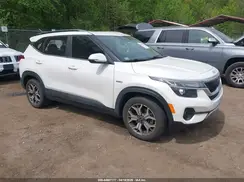 KNDERCAA4N7301325 2022 KIA SELTOS