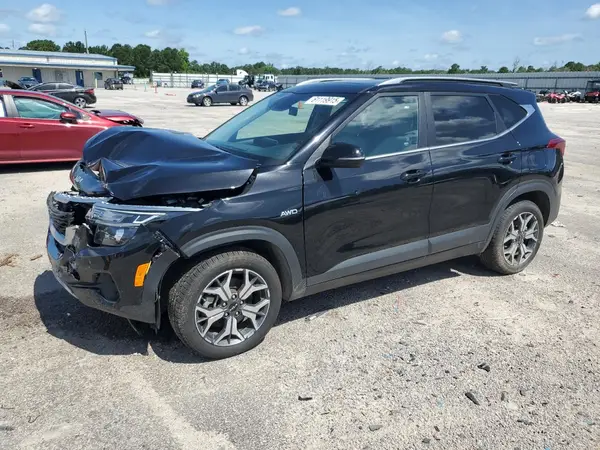 KNDERCAA4N7312776 2022 KIA SELTOS - Image 1