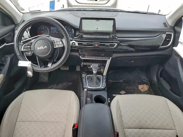 KNDERCAA4N7312941 2022 KIA SELTOS - Image 8