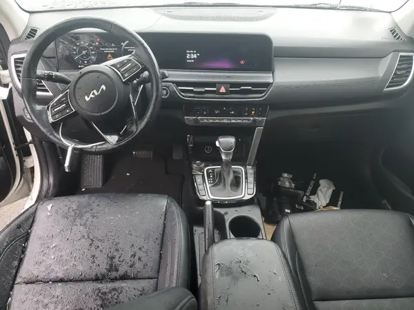 KNDERCAA4R7502440 2024 KIA SELTOS - Image 8