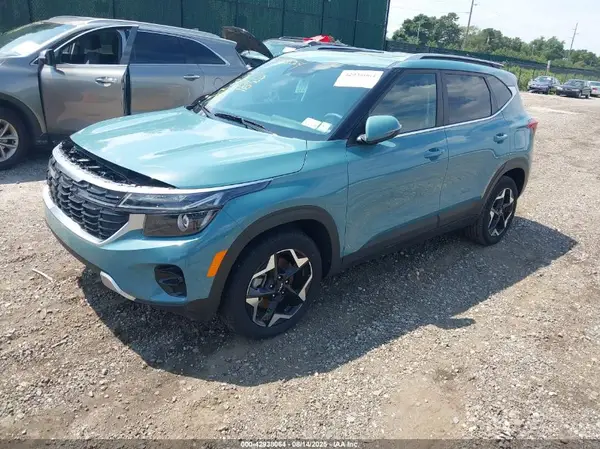 KNDERCAA4R7647719 2024 KIA SELTOS - Image 2