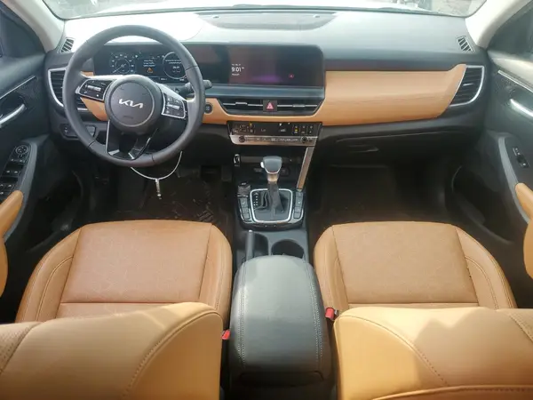 KNDERCAA4R7650328 2024 KIA SELTOS - Image 8