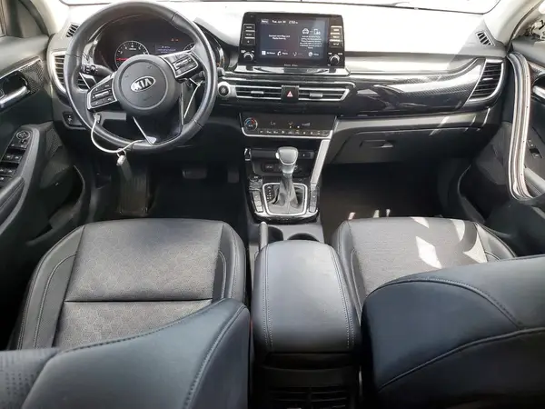 KNDERCAA5M7078761 2021 KIA SELTOS - Image 8