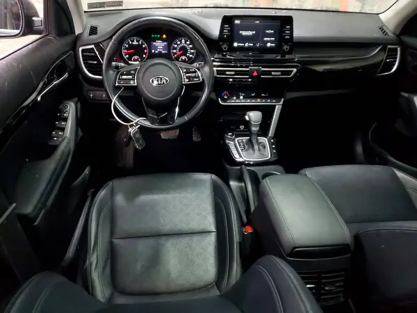 KNDERCAA5M7144340 2021 KIA SELTOS - Image 8