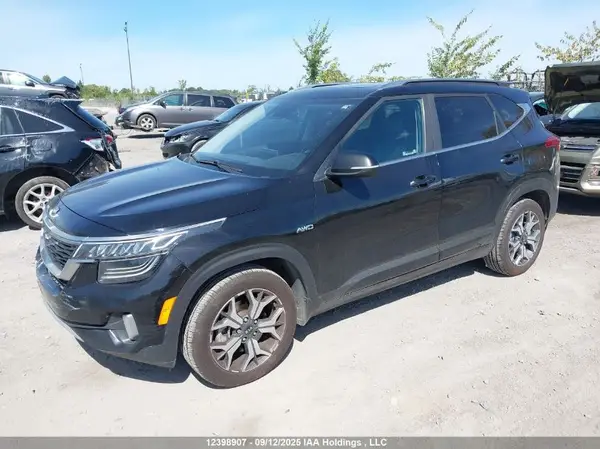 KNDERCAA5M7146055 2021 KIA SELTOS - Image 2