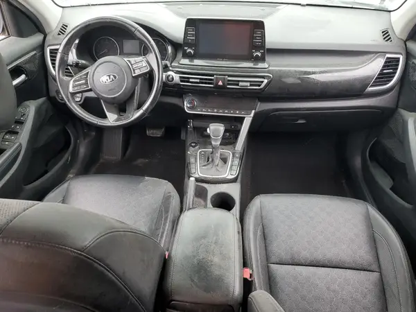 KNDERCAA5M7165012 2021 KIA SELTOS - Image 8