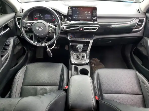 KNDERCAA5M7166788 2021 KIA SELTOS - Image 8