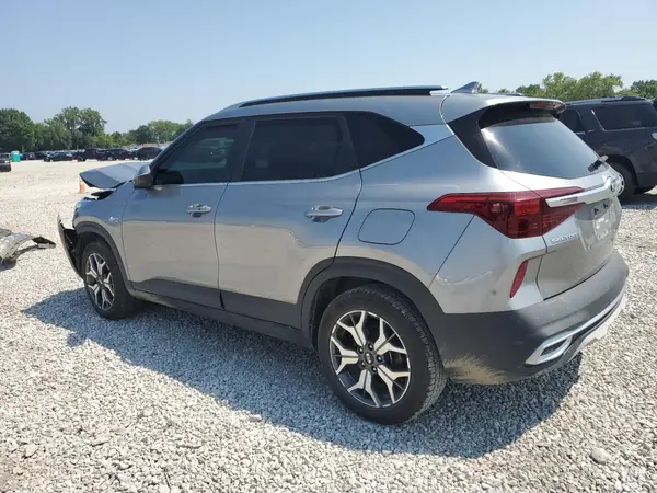 KNDERCAA5M7175684 2021 KIA SELTOS - Image 2