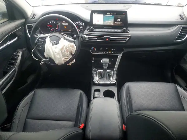 KNDERCAA5M7182201 2021 KIA SELTOS - Image 8