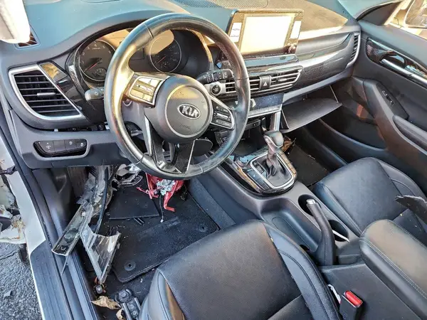 KNDERCAA5M7186345 2021 KIA SELTOS - Image 8