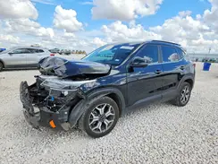 KNDERCAA5M7226715 2021 KIA SELTOS