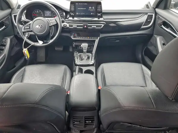 KNDERCAA5M7227668 2021 KIA SELTOS - Image 8