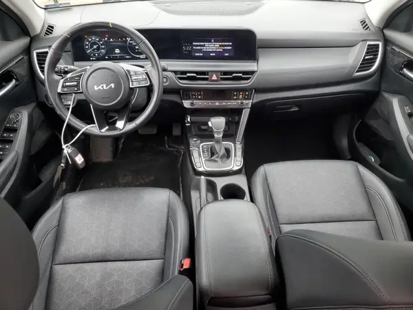 KNDERCAA5R7621372 2024 KIA SELTOS - Image 8