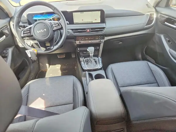 KNDERCAA5S7773402 2025 KIA SELTOS - Image 8