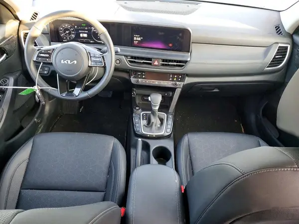 KNDERCAA5S7776185 2025 KIA SELTOS - Image 8