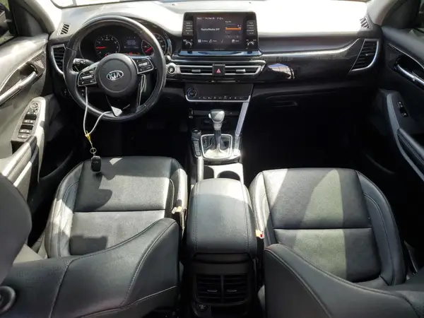 KNDERCAA6M7040987 2021 KIA SELTOS - Image 8