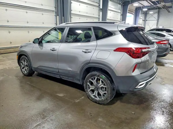 KNDERCAA6M7119303 2021 KIA SELTOS - Image 2