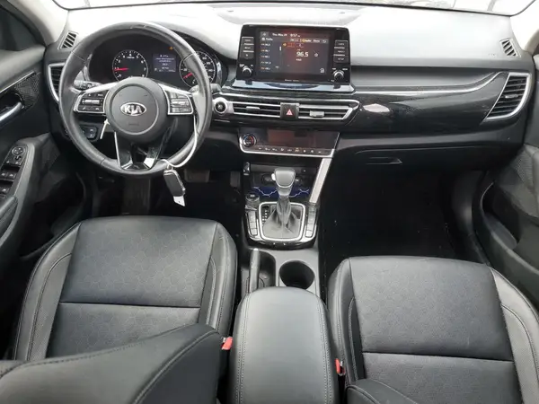 KNDERCAA6M7120726 2021 KIA SELTOS - Image 8