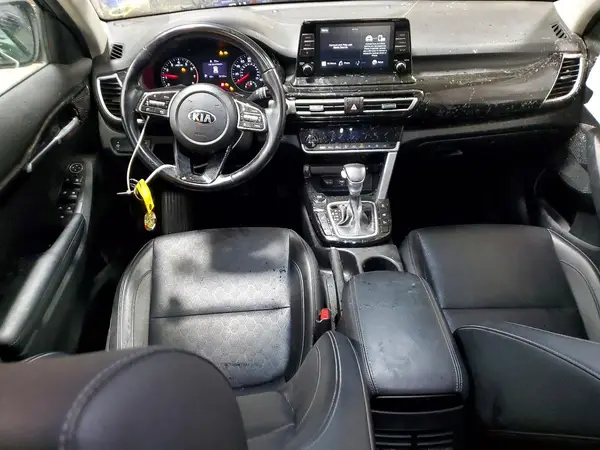 KNDERCAA6M7142919 2021 KIA SELTOS - Image 8