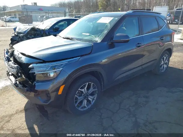KNDERCAA6M7177296 2021 KIA SELTOS - Image 2