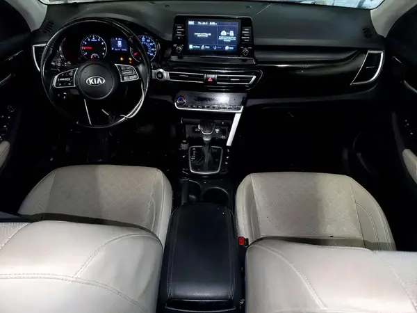 KNDERCAA6M7192445 2021 KIA SELTOS - Image 8