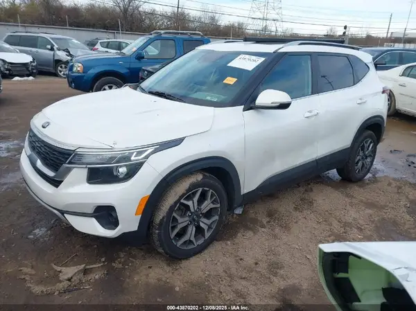 KNDERCAA6M7212791 2021 KIA SELTOS - Image 2