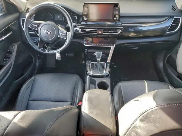 KNDERCAA6M7216291 2021 KIA SELTOS - Image 8