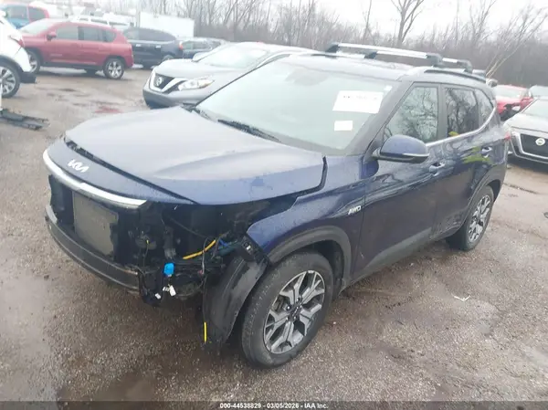KNDERCAA6N7236820 2022 KIA SELTOS - Image 2