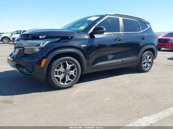 KNDERCAA6N7285564 2022 KIA SELTOS - Image 2