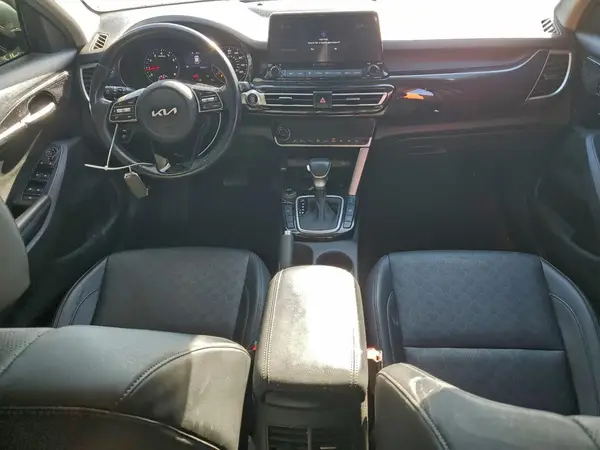 KNDERCAA6N7287010 2022 KIA SELTOS - Image 8