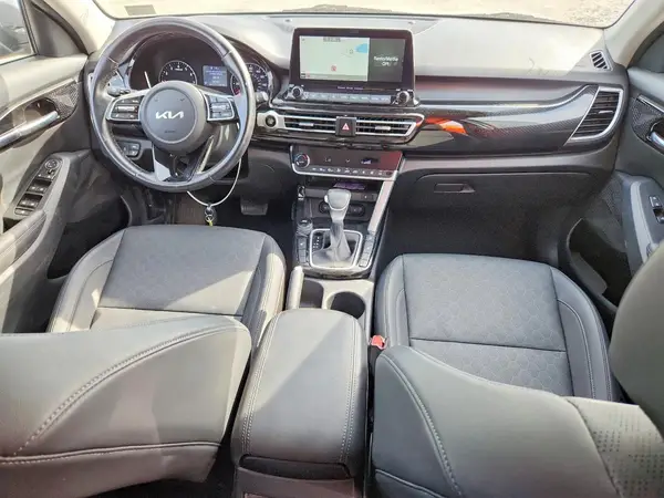 KNDERCAA6N7289467 2022 KIA SELTOS - Image 8