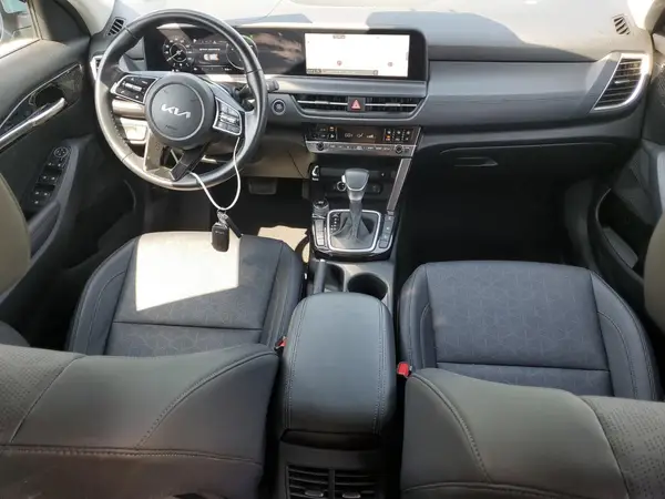 KNDERCAA6R7472499 2024 KIA SELTOS - Image 8