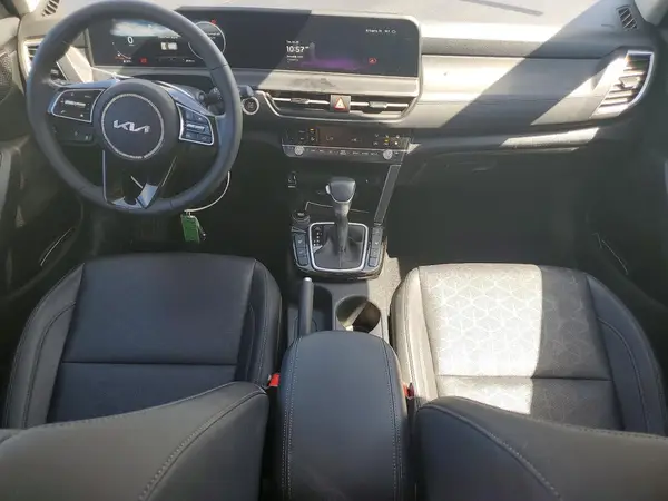 KNDERCAA6R7506781 2024 KIA SELTOS - Image 8