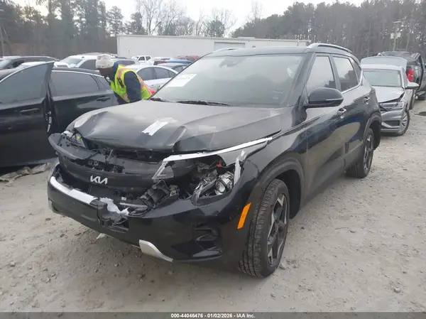 KNDERCAA6R7528697 2024 KIA SELTOS - Image 2