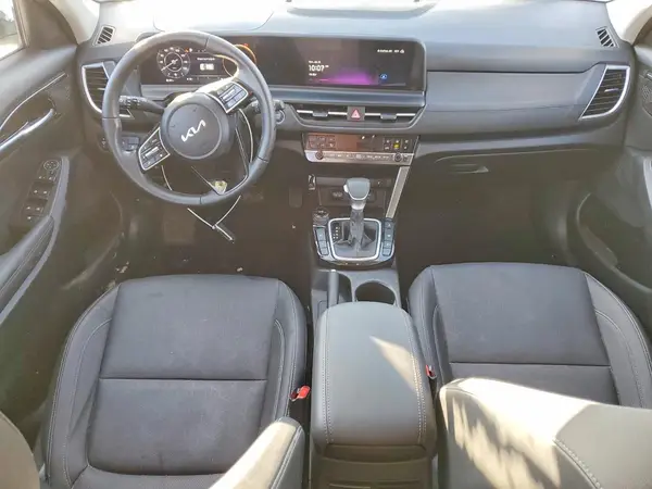 KNDERCAA6R7562039 2024 KIA SELTOS - Image 8