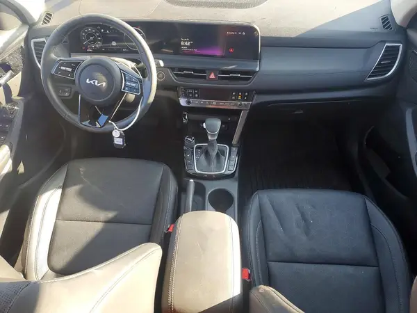 KNDERCAA6S7674183 2025 KIA SELTOS - Image 8