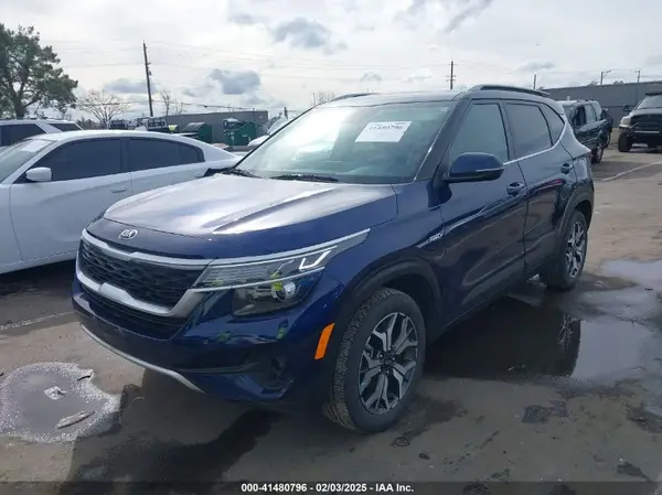 KNDERCAA7M7103353 2021 KIA SELTOS - Image 2