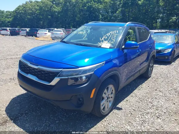 KNDERCAA7M7120184 2021 KIA SELTOS - Image 2