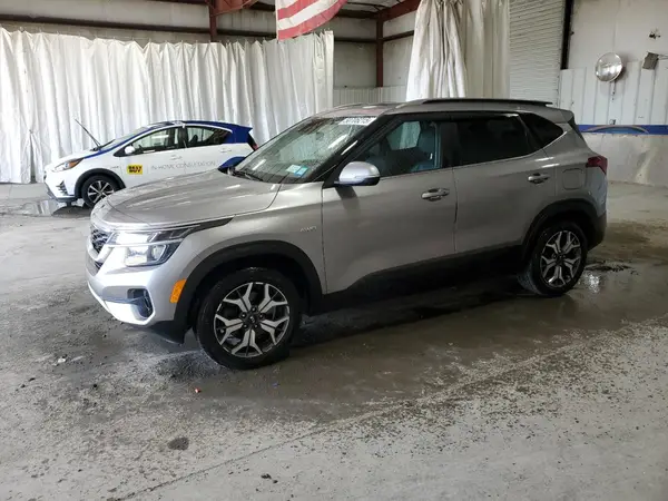 KNDERCAA7M7120718 2021 KIA SELTOS - Image 1