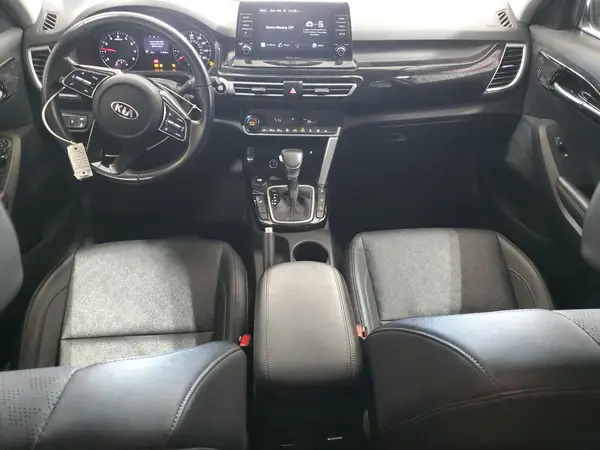 KNDERCAA7M7120718 2021 KIA SELTOS - Image 8