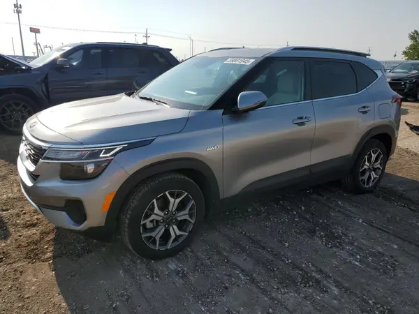KNDERCAA7M7122680 2021 KIA SELTOS - Image 1