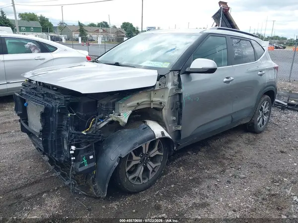 KNDERCAA7M7138815 2021 KIA SELTOS - Image 2