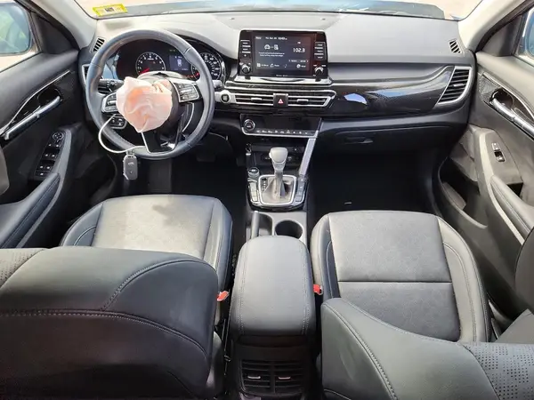 KNDERCAA7M7168803 2021 KIA SELTOS - Image 8
