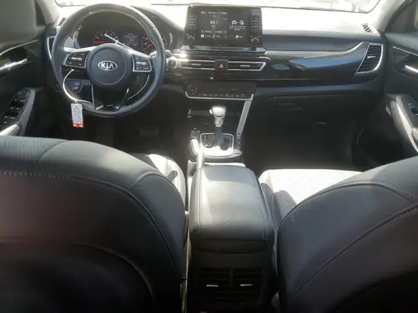 KNDERCAA7M7196505 2021 KIA SELTOS - Image 8