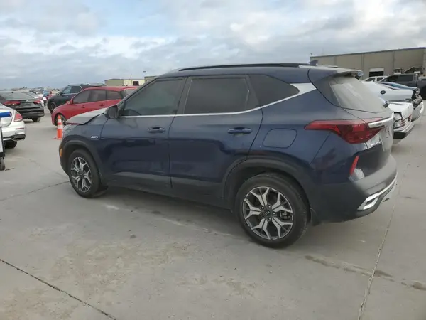 KNDERCAA7M7201704 2021 KIA SELTOS - Image 2